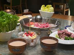 -娜仁图雅蒙古美食村(33小镇店)