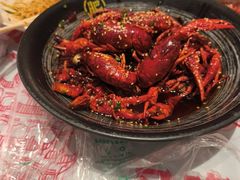 -肥肥虾庄·金牌油焖大虾(汉口城市广场店)
