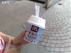 -麦当劳(世界城广场店)