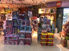 -曲江小商品批发市场(大世界国际广场店)