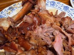 -老天桥酱肉烧饼夹肘子(天桥店)