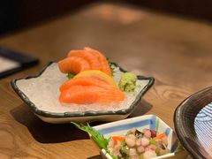 皇冠三文鱼刺身-九本居酒屋(学院路店)