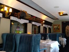 靠窗位-火车头法国西餐厅