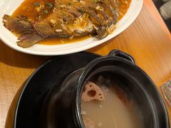 -莲餐厅·湖北菜·潜江小龙虾店(愚园路店)
