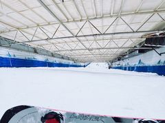 -乔波室内滑雪场