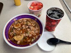 鲍鱼海鲜炒饭-皇室宴会厅(香港迪士尼乐园)