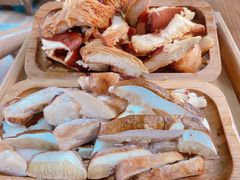 -云朵石锅鱼·野生菌餐厅(蒗放店)