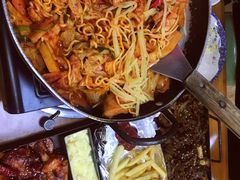 -亲昵春川鸡排(韩国美食街店)
