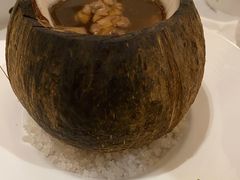 椰子八宝鸡汤-闻见中国海南菜(K11店)