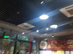 等位区-范贤光鸡公煲(平乐园总店)