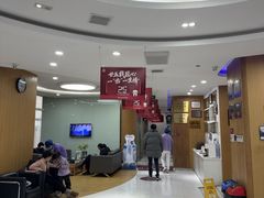 -雅悦齿科(顾村公园店)