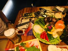 -肉魁屋·烧肉·烧鸟·酒场(高新店)