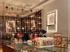 -VENCHI 闻绮(上海佛罗伦萨小镇店)