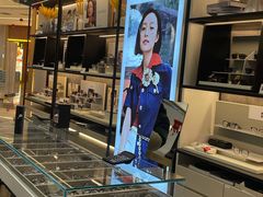 -博士眼镜集团石人工眼镜(虹口万泰店)