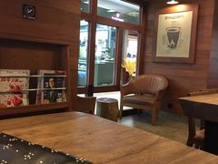 靠窗位-星巴克(呼和浩特民族商场店)