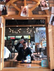 -PE SALON