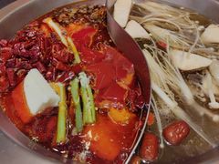 -沸炉重庆老火锅(军事博物馆店)