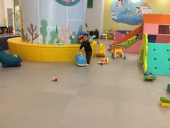 -戊辰亲子游泳俱乐部