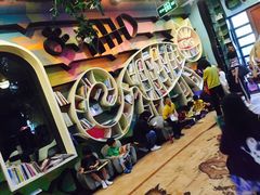 -钟书阁(松江泰晤士小镇店)