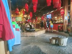 -老滇山寨•云南特色菜•地方菜•民族风情歌舞表演(金碧店)