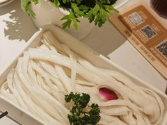 -左庭右院鲜牛肉火锅(金山万达店)