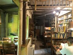 -斯多格书乡(北京大学畅春园店)
