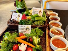 -蘸小院铁锅炖·蘸酱菜·东北菜(怀远门店)