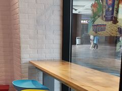 用餐区-DQ·蛋糕·冰淇淋(奥特莱斯店)
