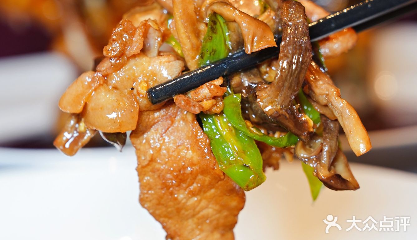 聚餐被朋友一通夸赞！这家餐厅选对啦！