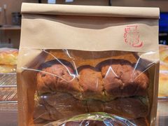 -天井·丑面包搭咖啡