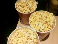 -完美世界影城(昆明翡翠湾店)