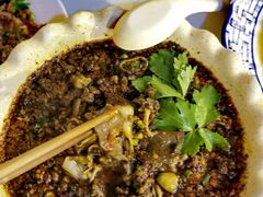 臊子鸭血-百年粉蒸牛肉
