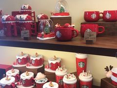零售区-星巴克(迪士尼小镇店)