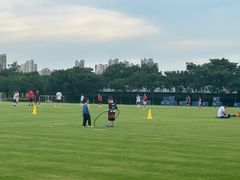 -Riverside河畔少儿足球培训(前滩店)