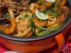 -多嘴肉蟹煲(万达店)