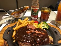 -香港新发烧腊茶餐厅(书城店)