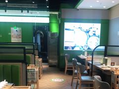 大堂-煲大王猪肚鸡·椰子鸡火锅(红谷滩万达店)
