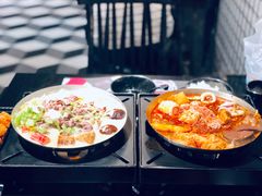 -8锅臭臭锅·正宗台湾小火锅(中心五路店)