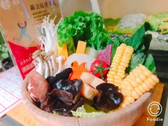 -湊湊火锅·茶憩(新中关购物中心店)