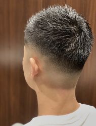 -即型男士理发工作室