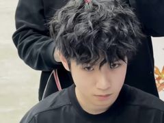 -鸿通城购物中心