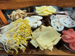 -正南齊北重庆老火锅(光华村直营店)