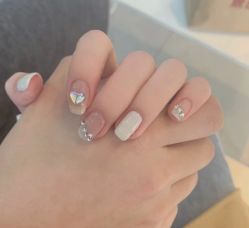 -悦指间美甲美睫