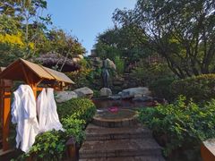 -七彩云南古滇温泉山庄