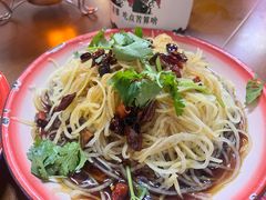 -老码头黑皮肘子锅包肉熏酱水饺(文政街店)