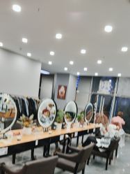 -藤野造型烫染·漂发