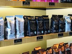 零售区-星巴克(丁香国际商业中心店)