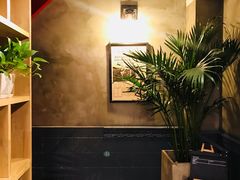 -HIGH FIVE哈福手工汉堡(桂林路店)