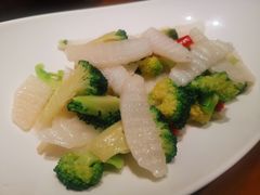 -海派悦庭·海胆烧麦·新融合菜(凯德广场店)