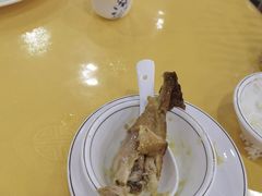 -鹏城人家海鲜酒家·23年老字号(较场尾店)